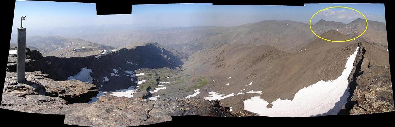 pano_2-Corral Veleta y Los Machos desde Veleta_12agosto2010.JPG