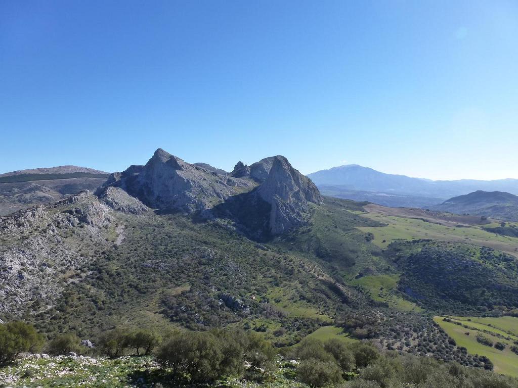 Cara Oeste Tajos del Sabar desde Sierra del Rey_P1130173.JPG